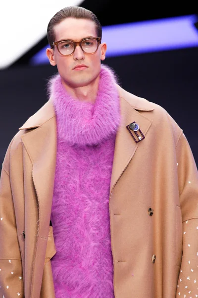 Look 117